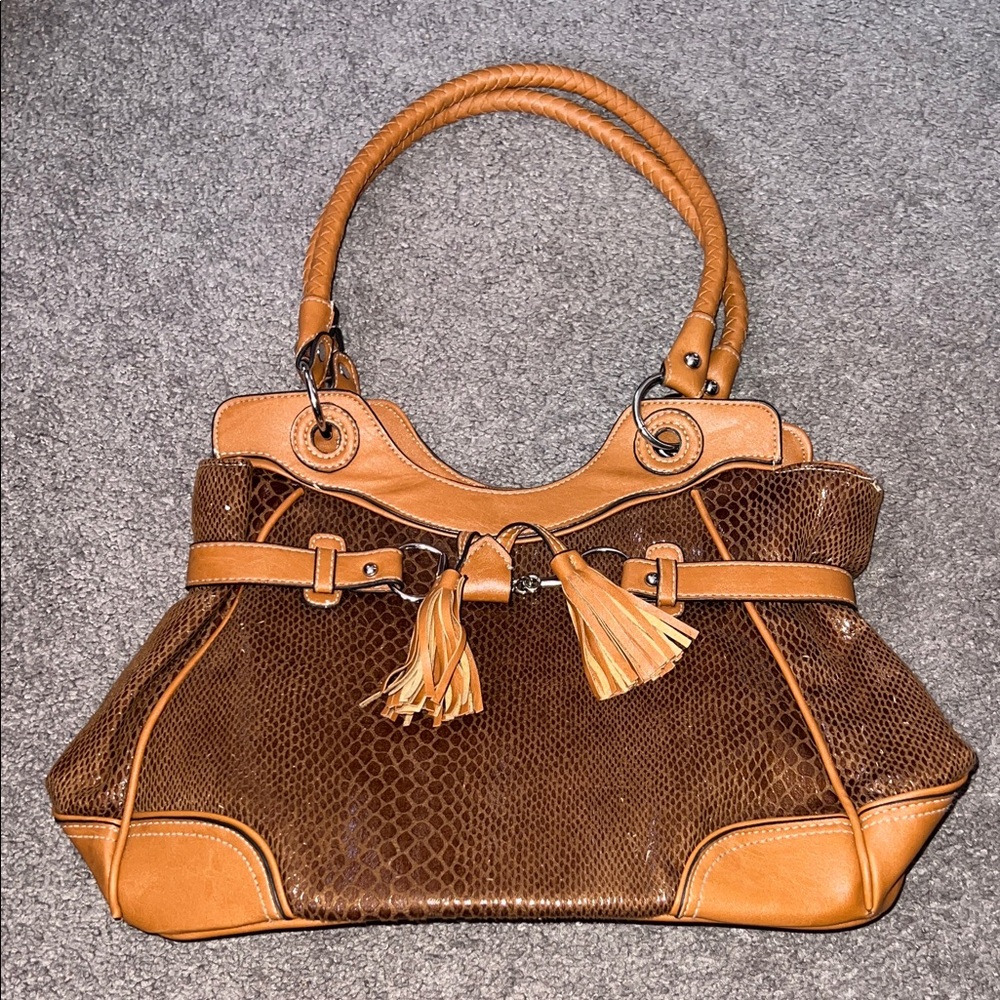Brown Gal Handbag with tassel